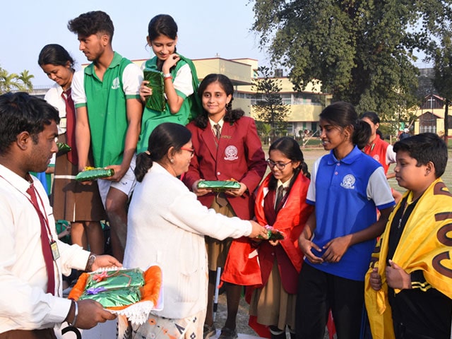 Annual Sports 33