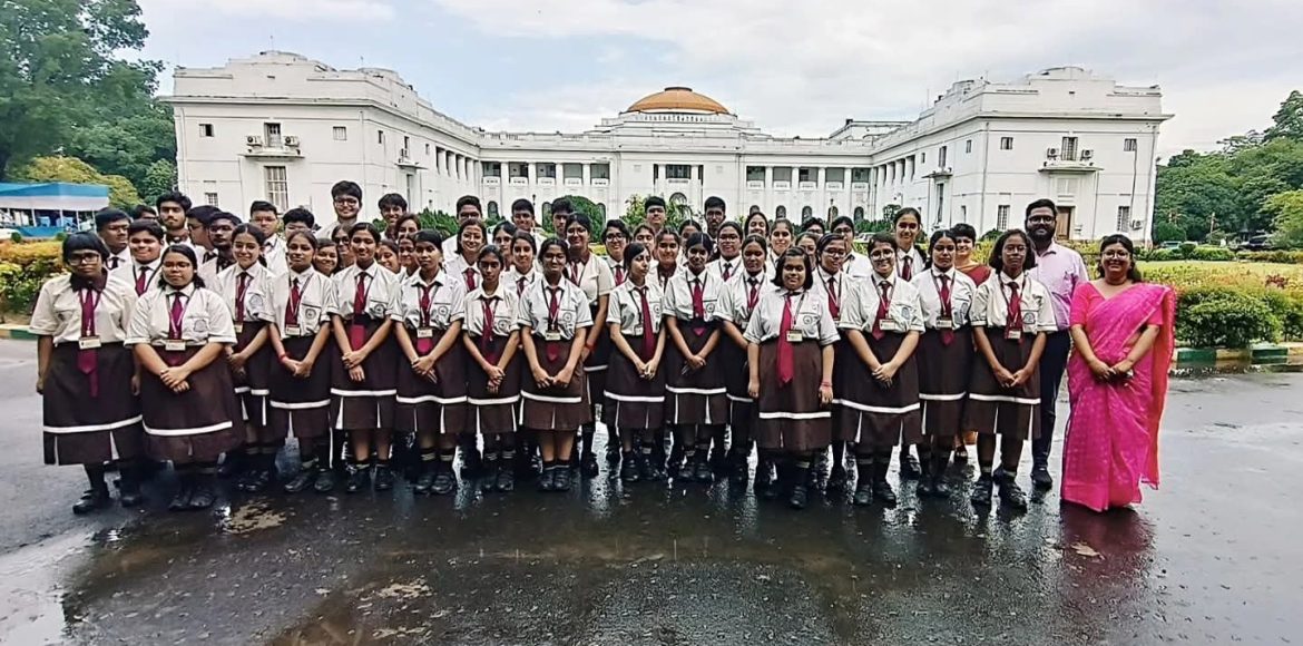 EDUCATIONAL TRIP TO WEST BENGAL LEGISLATIVE ASSEMBLY