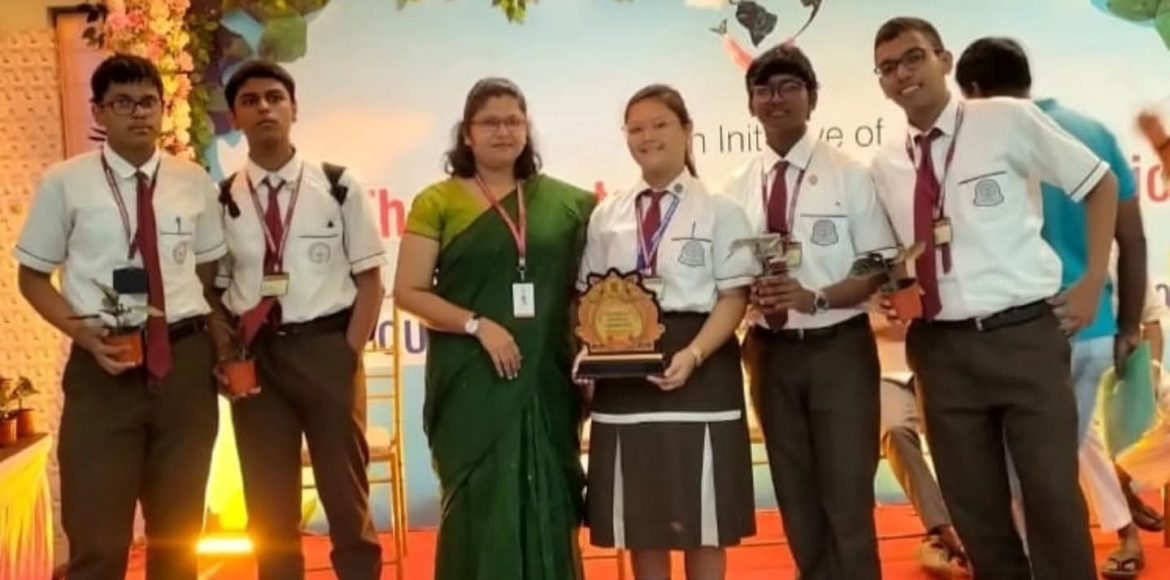 ACHIEVEMENT IN QUIZ COMPETITION ORGANISED BY KOLKATA MUNICIPAL CORPORATION