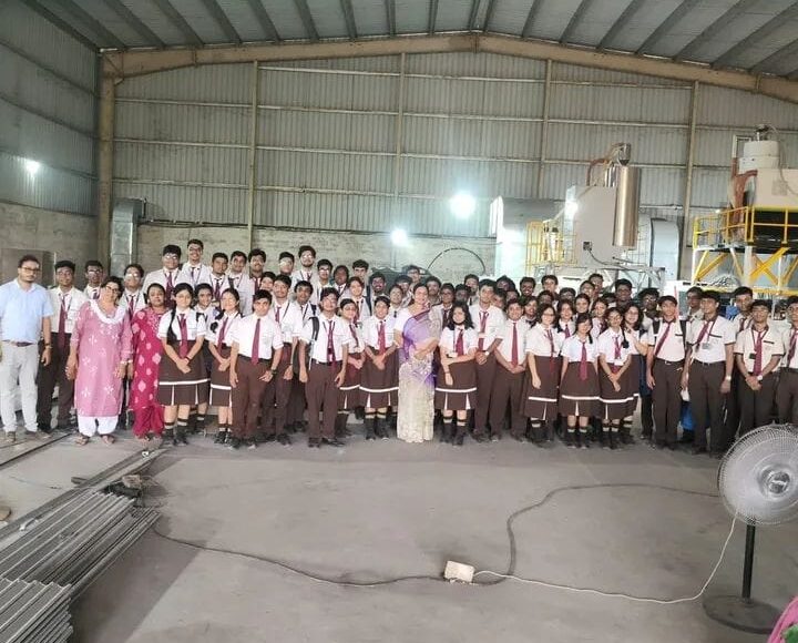 BRIDGING CLASSROOM LEARNING WITH INDUSTRY EXPERIENCE